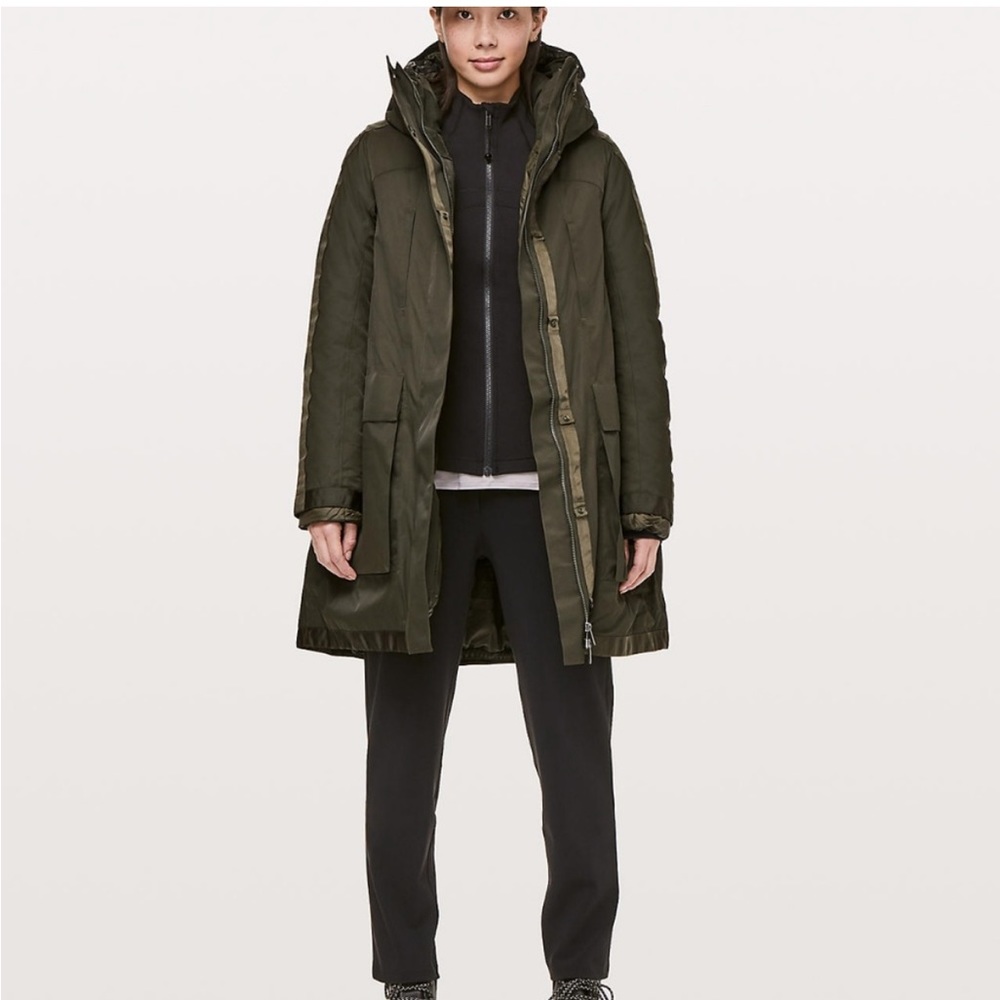 Lululemon Out in the Elements 3 in 1 goose down parka. Size 6.